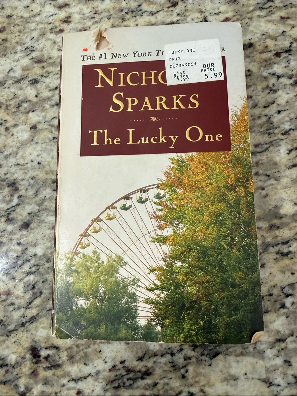 Nicholas Sparks The Lucky One Paperback Romance Novel Bestseller
